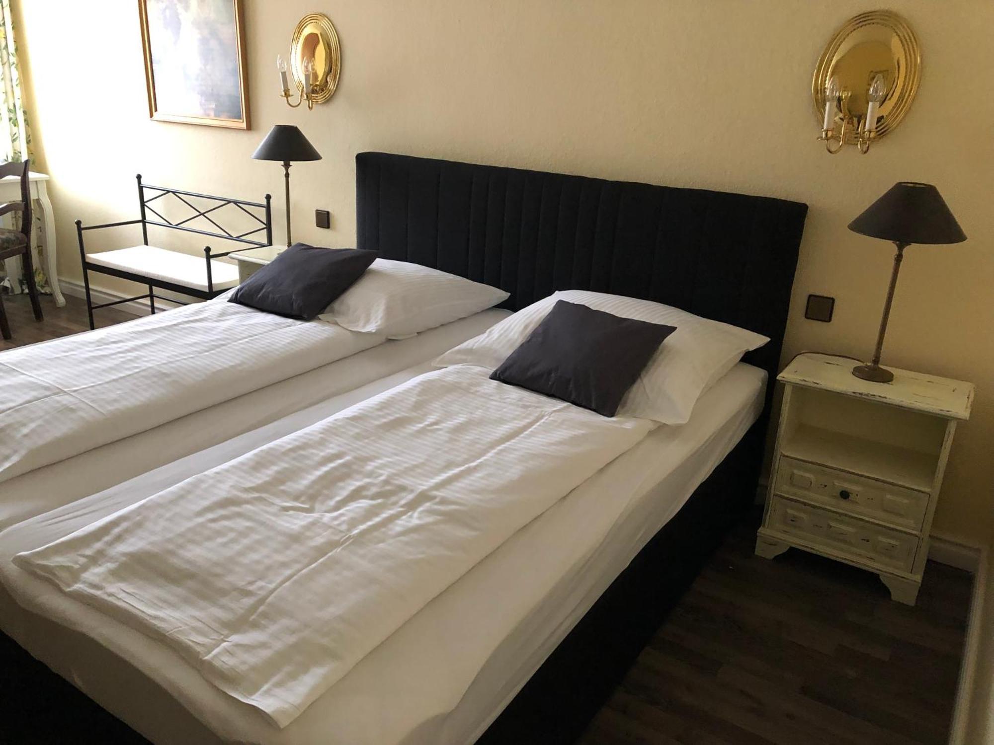 Schoekel'S Hotel Und Restaurant Elze Екстер'єр фото
