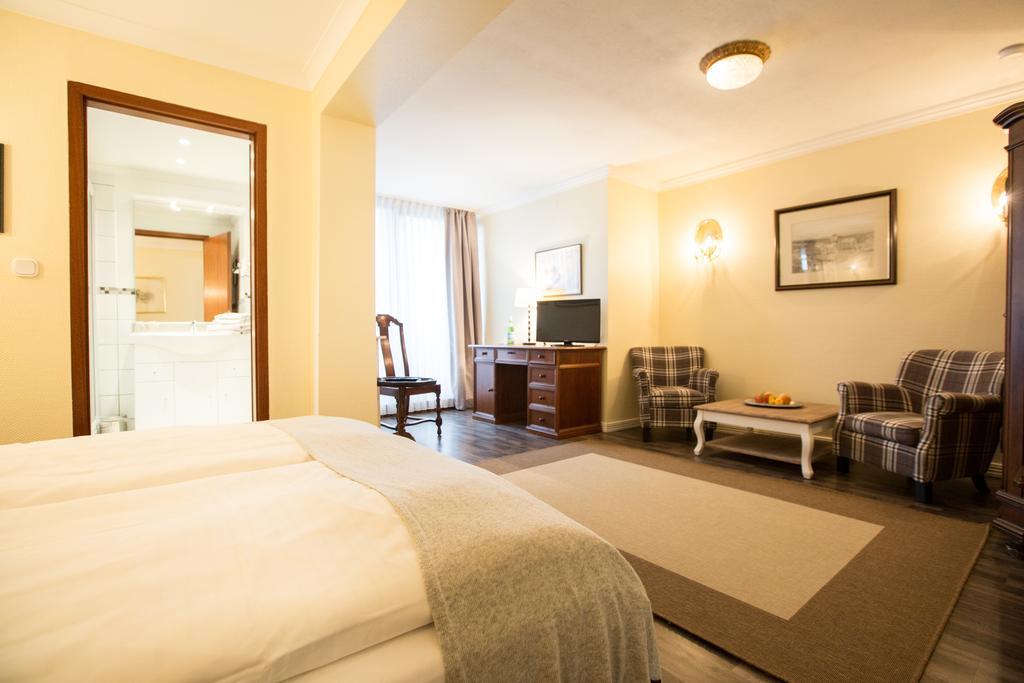 Schoekel'S Hotel Und Restaurant Elze Екстер'єр фото
