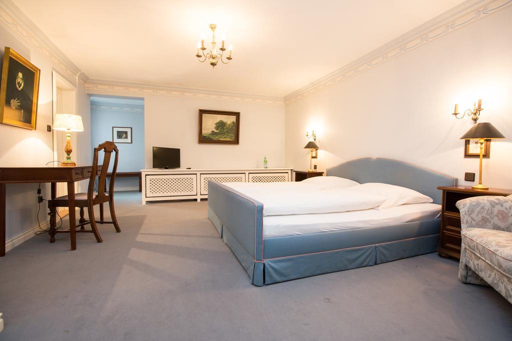 Schoekel'S Hotel Und Restaurant Elze Екстер'єр фото